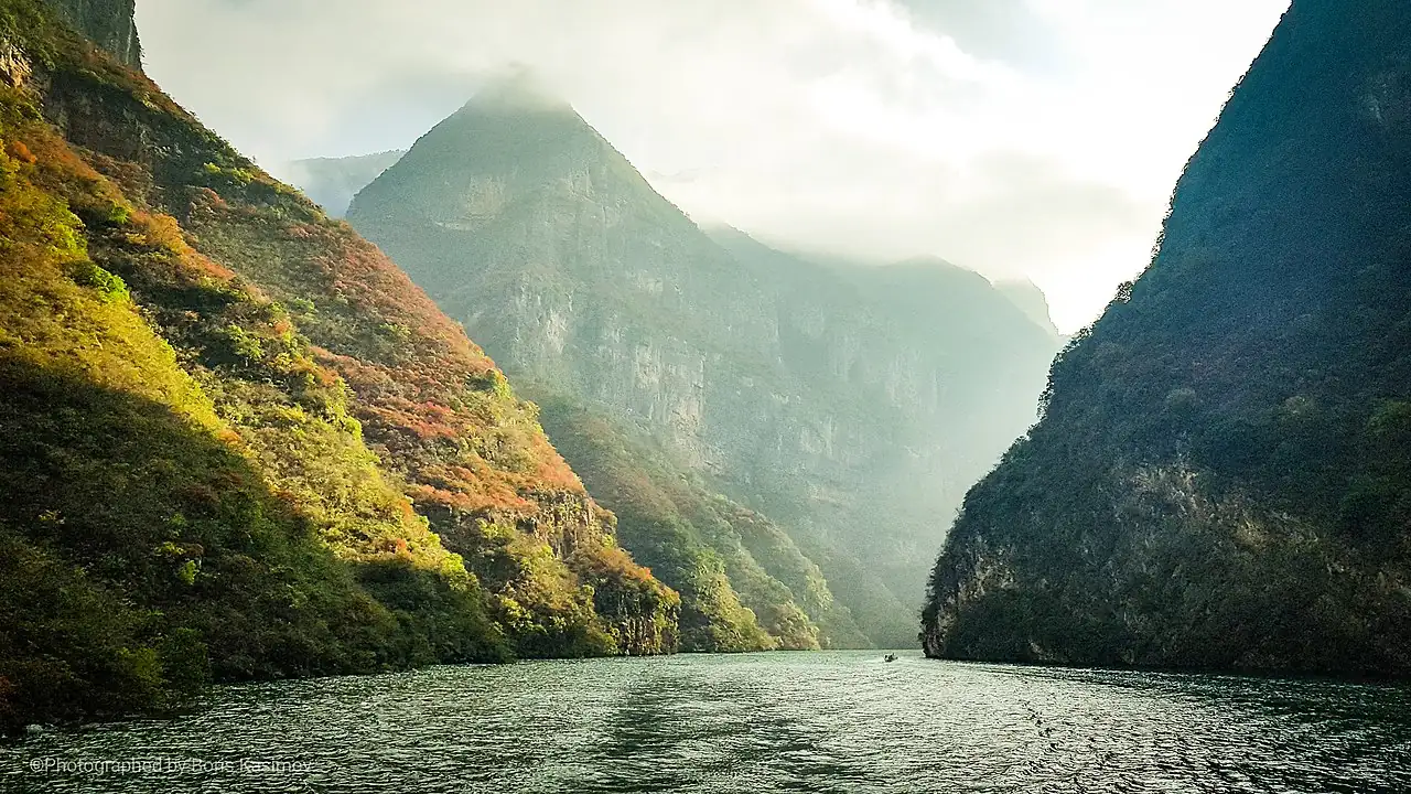 Yangtze River backdrop